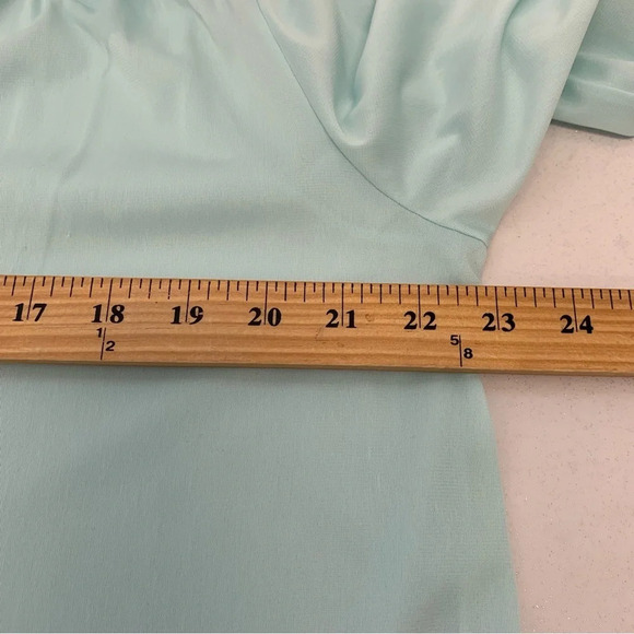 Vanity Fair Nylon Nightgown Large  Robe Button Front Pockets Embroidery Made USA - Picture 7 of 8